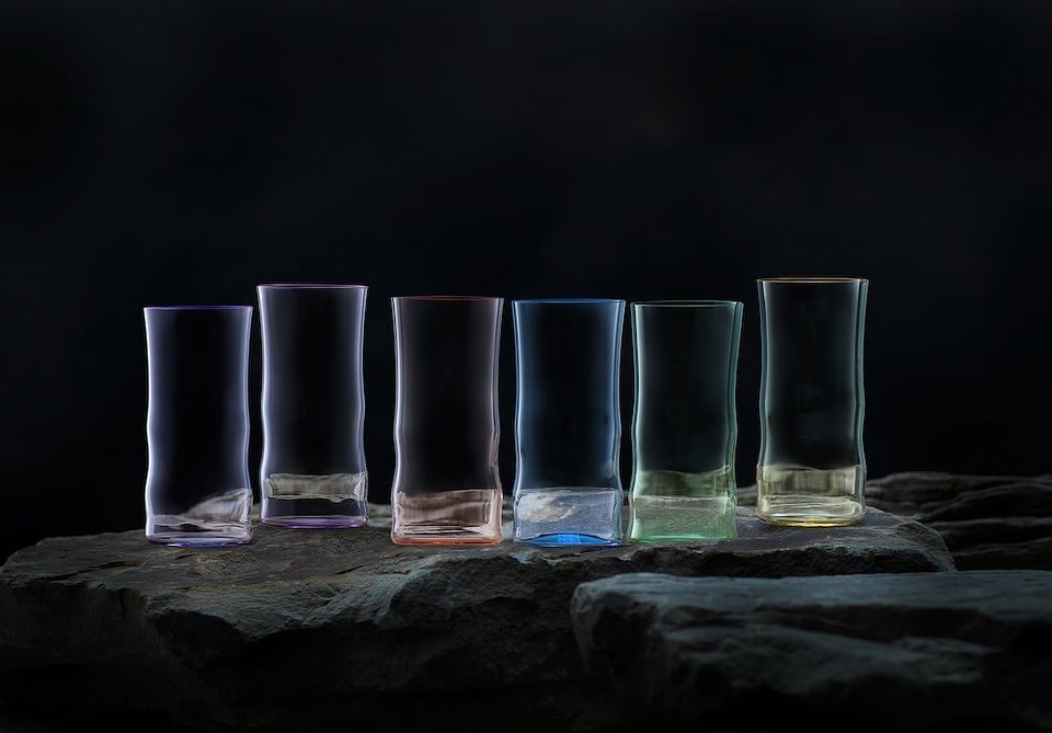 La nouvelle collection limitée Alpine de Josephinenhütte, inspirée de la lumière des Alpes autrichiennes au solstice d’été sera disponible dès le 14 juin en prévente.