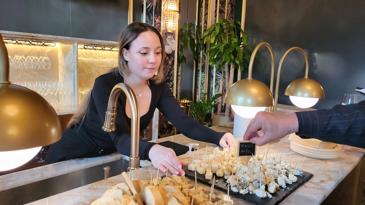 Des fromages du Québec au salon de dégustation du Club de vins Jessica Harnois